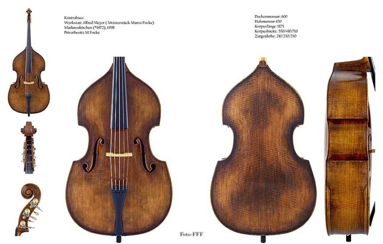 An upright double bass